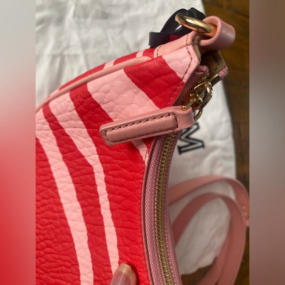 Brand new MCM zebra print leather shoulder bag - Picture 6 of 15